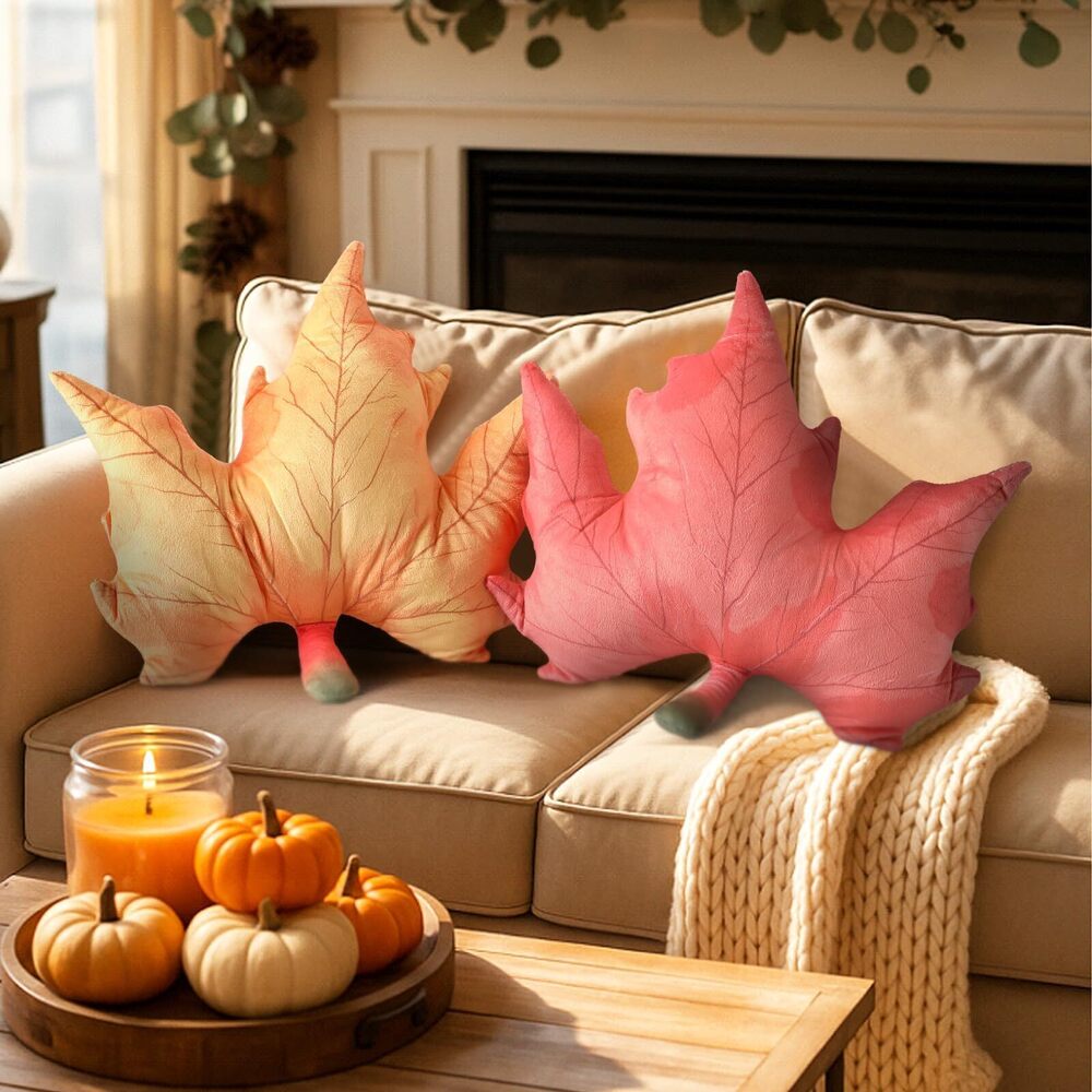 4761 2 Pcs Simulated Fall Pillow Set Thanksgiving 3D Maple Leaves Shaped